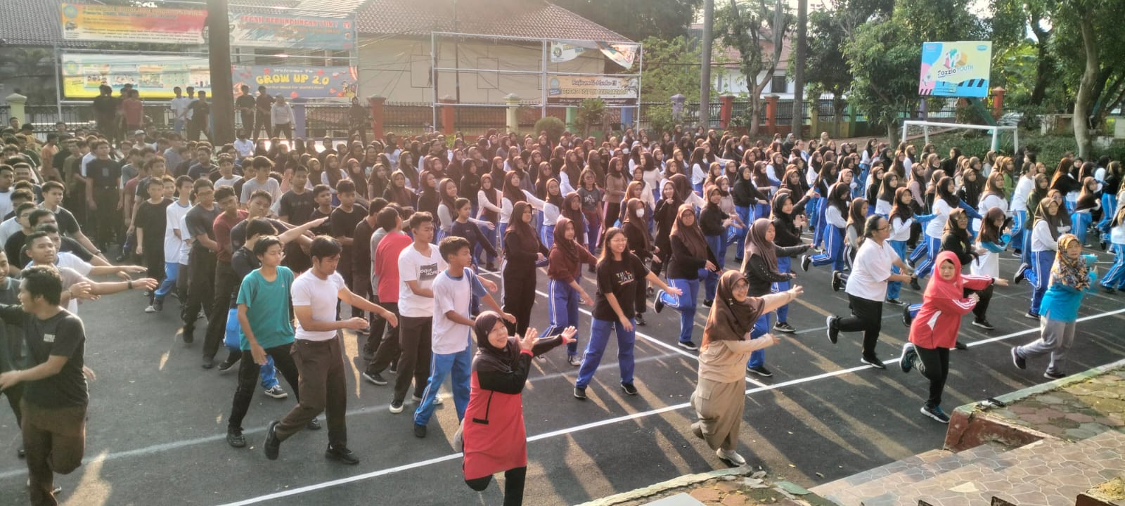SENAM SEHAT SENAM RABU PAGI BERSAMA WARGA SMAN 109 JAKARTA